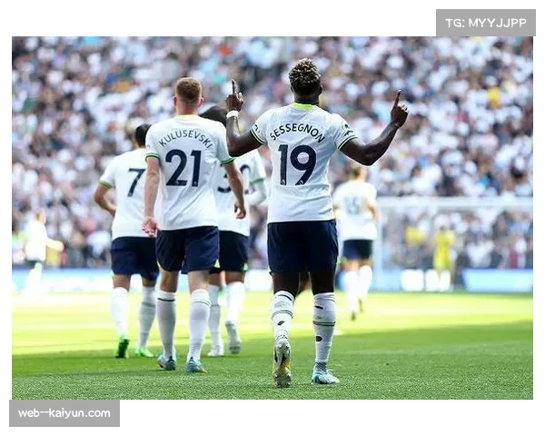 热刺对阵南安普顿VAR越位判定耗时近五分钟 遭批破坏比赛节奏 热刺对阵南安普顿VAR越位判定耗时近五分钟 遭批破坏比赛节奏