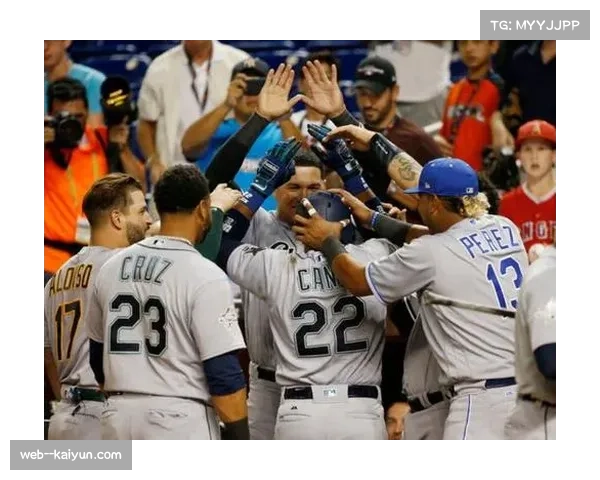 黄潜一周双赛体能处劣势 但凭借主场优势拿下关键德比三分 黄潜一周双赛体能处劣势 但凭借主场优势拿下关键德比三分